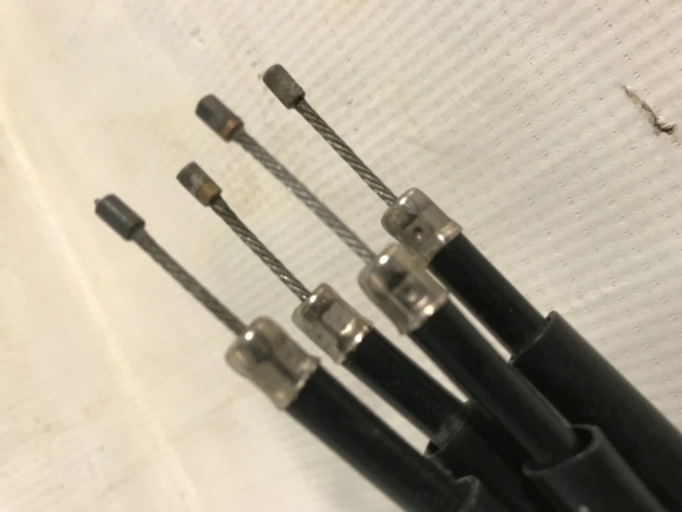 Cable de freno trasero de vinilo negro Motion Pro 02-0410 para Honda TRX450 NOS H6 Foto 1 de 1