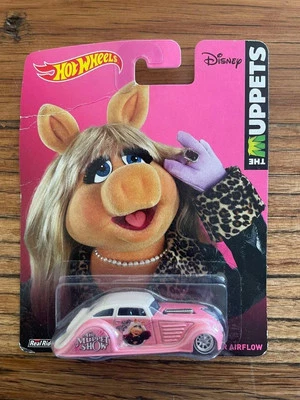 HOT WHEELS ЛИТЫЕ КУКЛЫ MUPPETS '34 CHRYSLER AIRFLOW НАСТОЯЩИЕ РАЙДЕРЫ КАК НОВЫЕ В КОРОБКЕ - Изображение 1 из 3