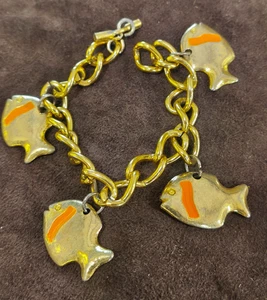 bracciale di design con charms con pesci smaltati FIRMATO  - designer bracelet - Imagen 1 de 4