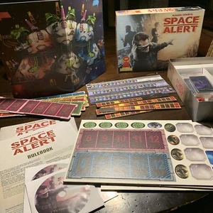 Space Alert Board Game - CGE , Rio Grande Games - Most Unpunched - Picture 1 of 7
