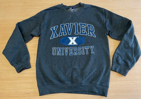 Vintage Xavier Musketeers Pullover Crewneck Sweatshirt Size Adult Small Gray Cover