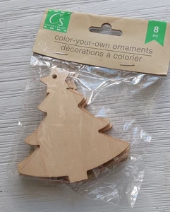 NEW! 8Pc UNFINISHED WOODEN LASER CUT OUT CHRISTMAS TREE TAGS ORNAMENTS - Picture 1 of 4