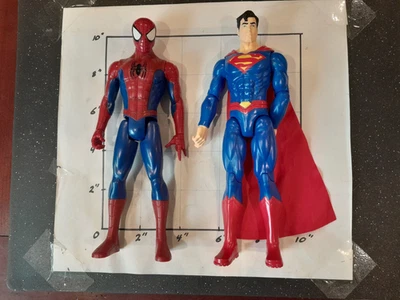 Par de bonecos colecionáveis 12" - SUPERMAN & SPIDERMAN - Sem caixa - Imagem 1 de 4