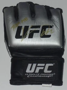 DONG HYUN KIM SIGNED AUTO'D UFC GLOVE 199 FIGHT NIGHT 79 MMA MAESTRO TEAM MAD - Picture 1 of 7