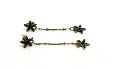 Preciosos pendientes estrella de cristal negro Michal Negrin. Foto 1 de 4