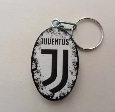 JUVENTUS PORTACHIAVI CIONDOLO FATTO A MANO ARTIGIANATO COLLEZIONE IDEA REGALO - Immagine 1 di 3