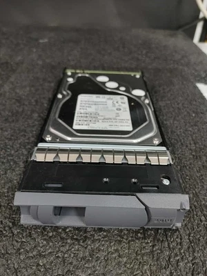 NetApp 2TB 108-00270+B0 X306A-R6 MG03ACA200 SAS 3,5" Server Hard Drives - Image 1 of 4