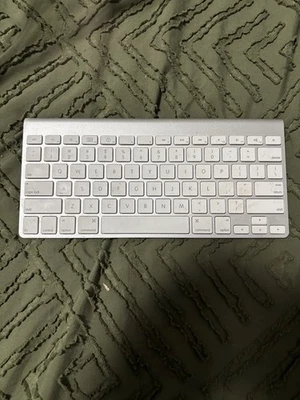 Apple Model #A1314 Magic Keyboard Excellent Condition Bluetooth - Image 1 of 3