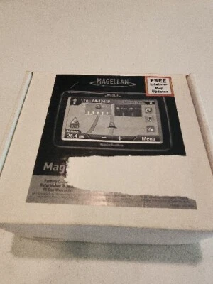 Magellan RoadMate 2136T-LM Automotive GPS Receiver  - Image 1 of 4