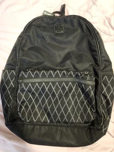 MCM Nylon Medium Tumbler Rombi Rucksack (schwarz) **schneller Versand** - Bild 1 von 10