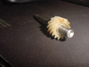 NLA Speedometer Pinion Drive Gear Austin Healey Sprite MG Midget 1958-74 - Picture 1 of 4