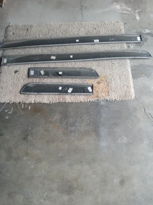 Chevy Trailblazer 2002-2005 conductor pasajero exterior puerta moldura juego OEM Foto 1 de 2