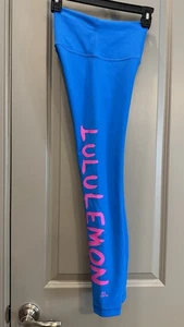 Tren Lululemon Ed Curtis Wunder HR apretado 25" junto a la piscina. Talla 4. - Imagen 1 de 8