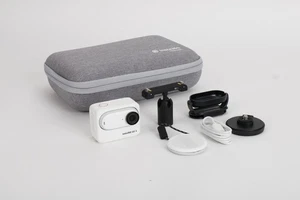 Insta360 GO 3 Action Camera, White - 128GB - Picture 1 of 5