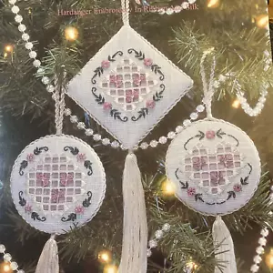 Vtg Rare Victorian Christmas Ornaments Hardanger Embroidery 1995 Bk 35 - Picture 1 of 3