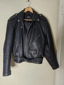 Vintage Wilsons Black Leather Motorcycle Biker Jacket L Heavy Leather & Zippers - Picture 1 of 7