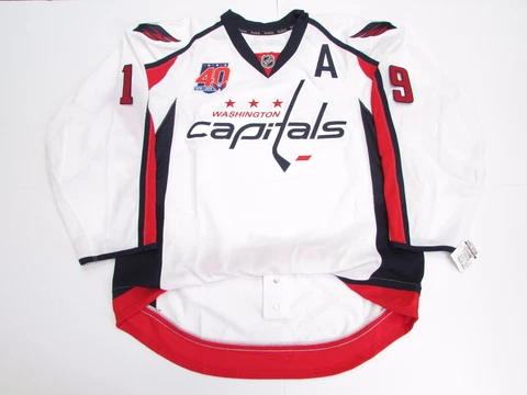 BACKSTROM WASHINGTON CAPITALS AWAY 40th ANNIVERSARY REEBOK EDGE 2.0 7287 JERSEY Cover