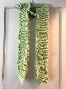 Coldwater Creek Scarf Light Green Ruffled Pre Owned  (A26A4) - Picture 1 of 4