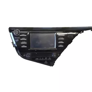 2018 - 2019 TOYOTA CAMRY HEAD UNIT W/RECEIVER AND DISPLAY / 86140-06440 - Picture 1 of 16