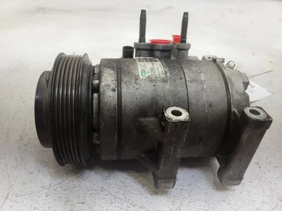 Bomba compresora de aire acondicionado Kia Sedona 2009-2014 97701-4D910 Foto 1 de 4