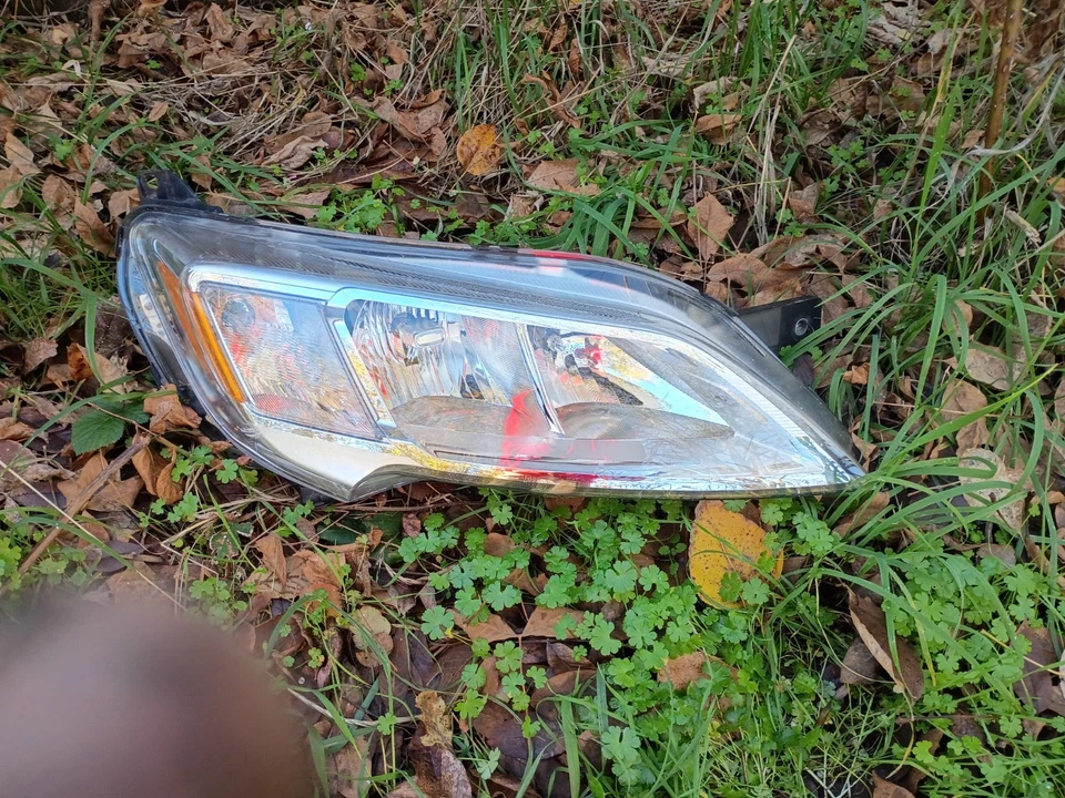 Faro halógeno lateral derecho Ram ProMaster 2023 pasajero derecho OEM MOPAR 2019-2024 Foto 1 de 1