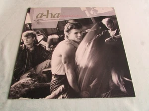 A-HA ' Hunting High And Low ' Vinyl Album Warner Bros. Records. - Picture 1 of 5