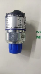 1PCS New FOX K4TCO1 Pressure Switch - Picture 1 of 3