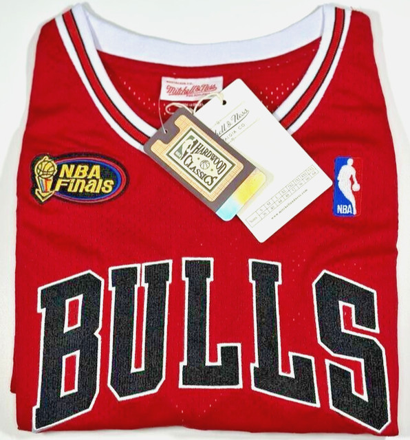 Mitchell & Ness Chicago Bulls Alternate 1997-98 Michael Jordan Authentic Jersey Black