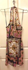 Neckholder-Kleid mit Schal-Print auswählen - Bild 1 von 11