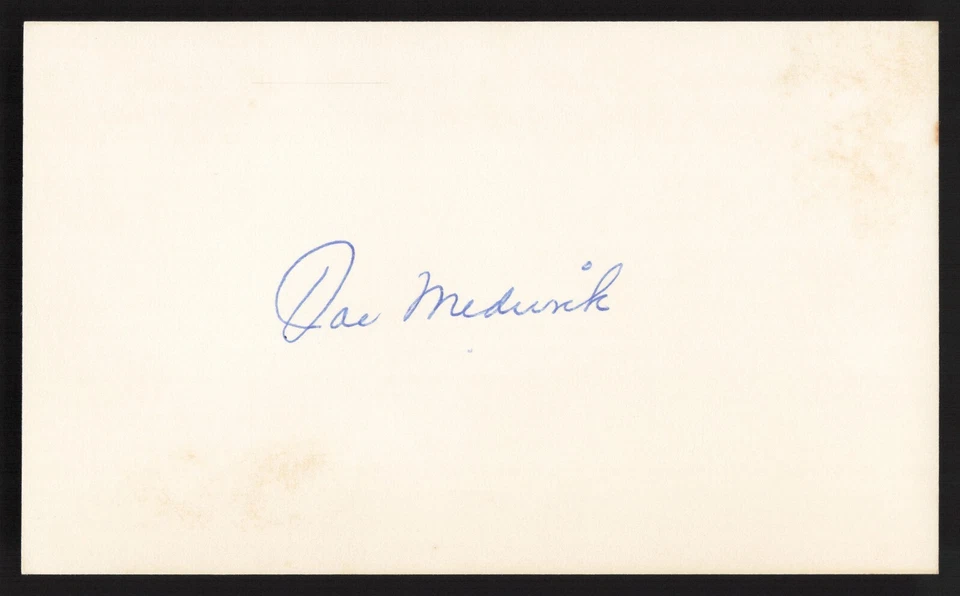 Joe Ducky Medwick Auto Index Card - 1932-1939 St. Louis Cardinals - HOF - Image 1 of 1
