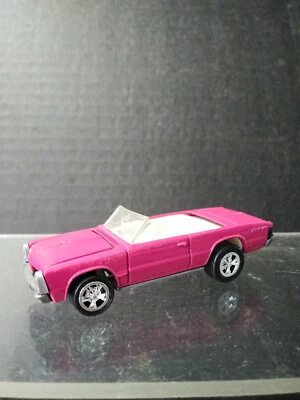 Pontiac GTO 1965 convertible rosa 1/64 Muscle Cars EE. UU. Foto 1 de 4