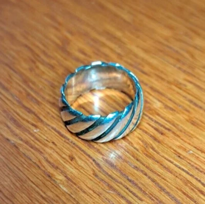 Anillo TIFFANY & CO De Colección 1995 Plata Esterlina .925 Banda a Rayas Talla 6 1/4 Foto 1 de 4