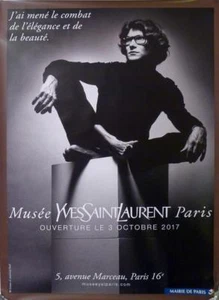 YVES SAINT LAURENT MUSEO ESTILO C - MODA / ARTE - CARTEL DE EXPOSICIÓN ORIGINAL - Imagen 1 de 1
