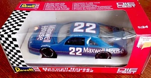 Revell Maxwell House Thunderbird #22 Diecast - Maßstab 1:24 - Bild 1 von 2