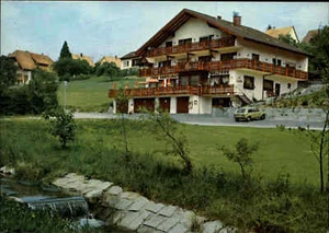 7244 Waldachtal-Lützenhardt Schwarzwald VW Golf am Café WALDSEE Pension ca. 1979 - Picture 1 of 2