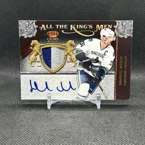 2011 Crown Royale HENRIK SEDIN All The Kings Men Game Worn 2 CLR Patch Auto /25 - Bild 1 von 4