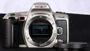 Minolta Alpha Sweet Quartz Date AF 35mm Film SLR Camera Body Only - Picture 1 of 9