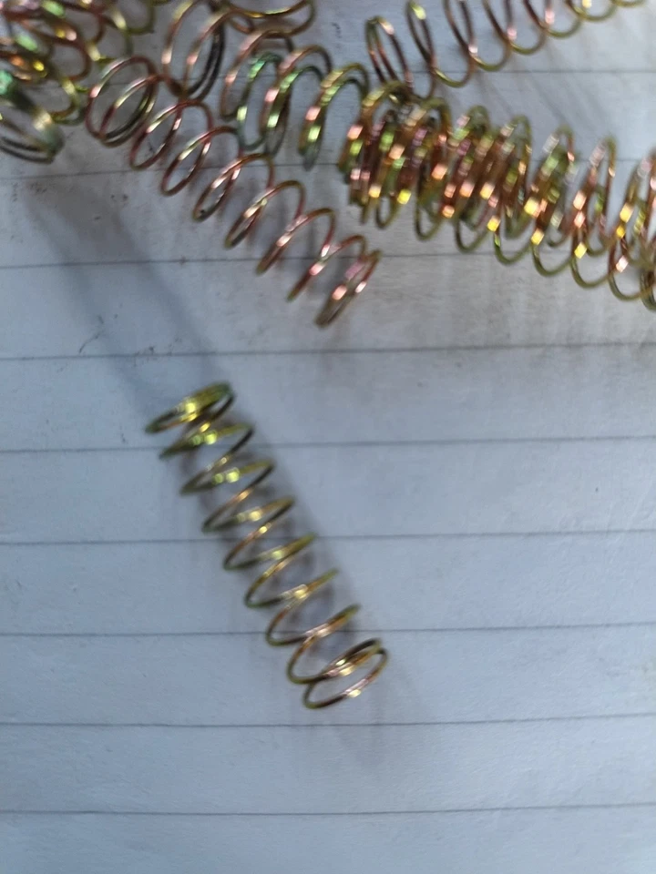 Lotus Elan M100, Scheinwerfereinstellfeder  - Bild 1 von 1