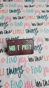 Disney Gear Up For Adventure License Plate Mystery MD T PRTY (Mad Tea Party) Pin - Picture 1 of 1