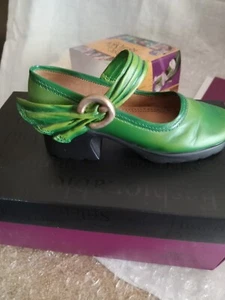 treads by raine Artikel 25078 - Bild 1 von 2