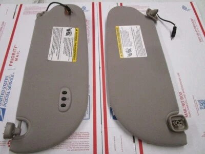 2005 - 2008 年林肯镇汽车右手 + LH 遮阳板 - 灰色宝石原始设备制造商 — 第 1/4 张图片