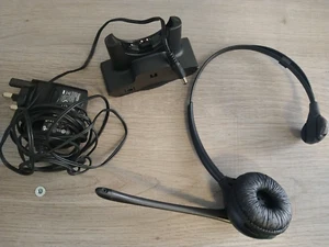 Plantronics WH300 A Over The Head Headset Wireless + Cradle +EU Adaptor - Picture 1 of 8