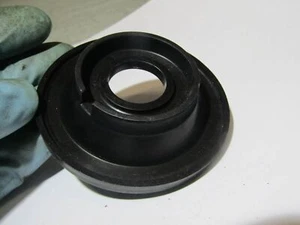 Distanziale plastica sedile anteriore Audi Coupè B3 2.3E 893881639 893881639C - Foto 1 di 5