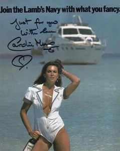 Foto publicitaria de ron Lamb’s Navy 8x10 firmada por Caroline Munro - Imagen 1 de 1