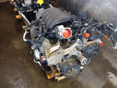 CHEVROLET SUBURBAN 1500 PICKUP 2014-2015 ENGINE 5.3L 1667745 - Image 1 of 4