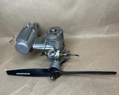 Super Tigre G.35 Glow Engine w/ Muffler & Prop – Vintage - Image 1 of 4