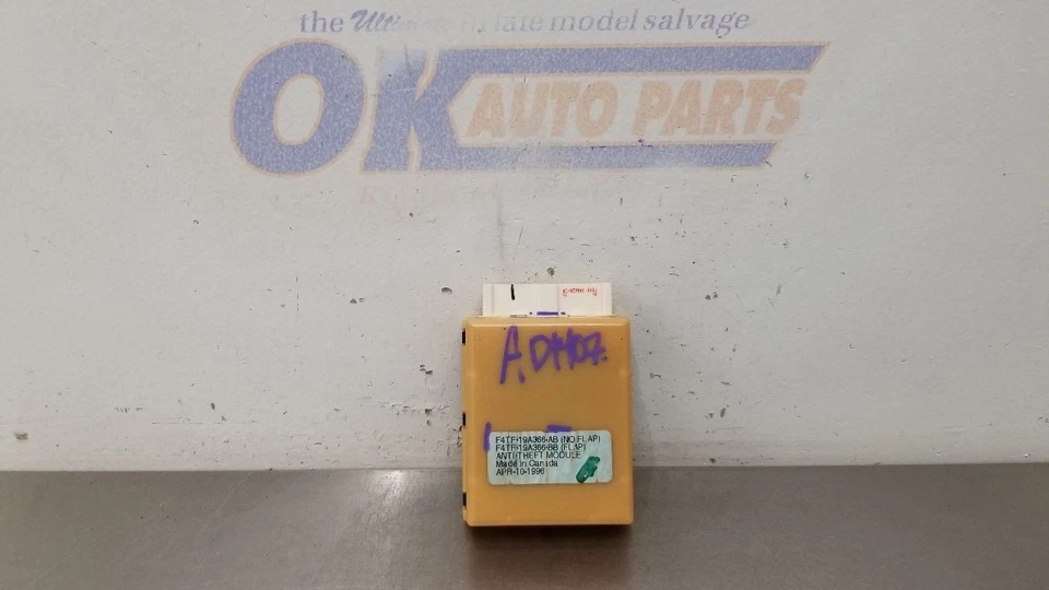 MÓDULO DE CONTROL DE ROBO DE ANIT COBRA 96 FORD MUSTANG SVT F4TF-19A366-AB Foto 1 de 4