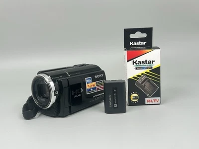 Sony Handycam HDR-XR160 AVCHD 160GB HDD 30x Optical Zoom Battery Charger TESTED - Image 1 of 4