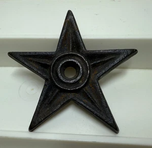 Una estrella de hierro fundido con orificio central placa de anclaje de 4-3/8" de ancho - Imagen 1 de 2