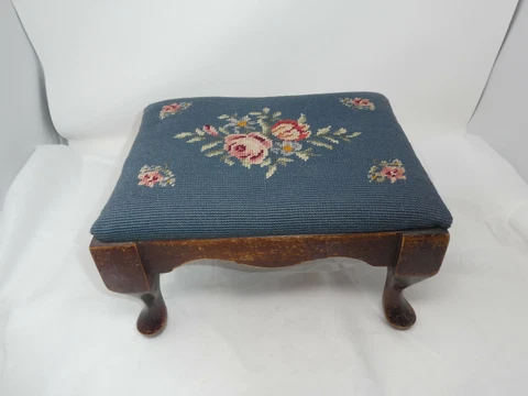 ANTIQUE VICTORIAN ROSES NEEDLEPOINT WOOD OTTOMAN FOOTSTOOL BERNHARD ULMANN NY Cover